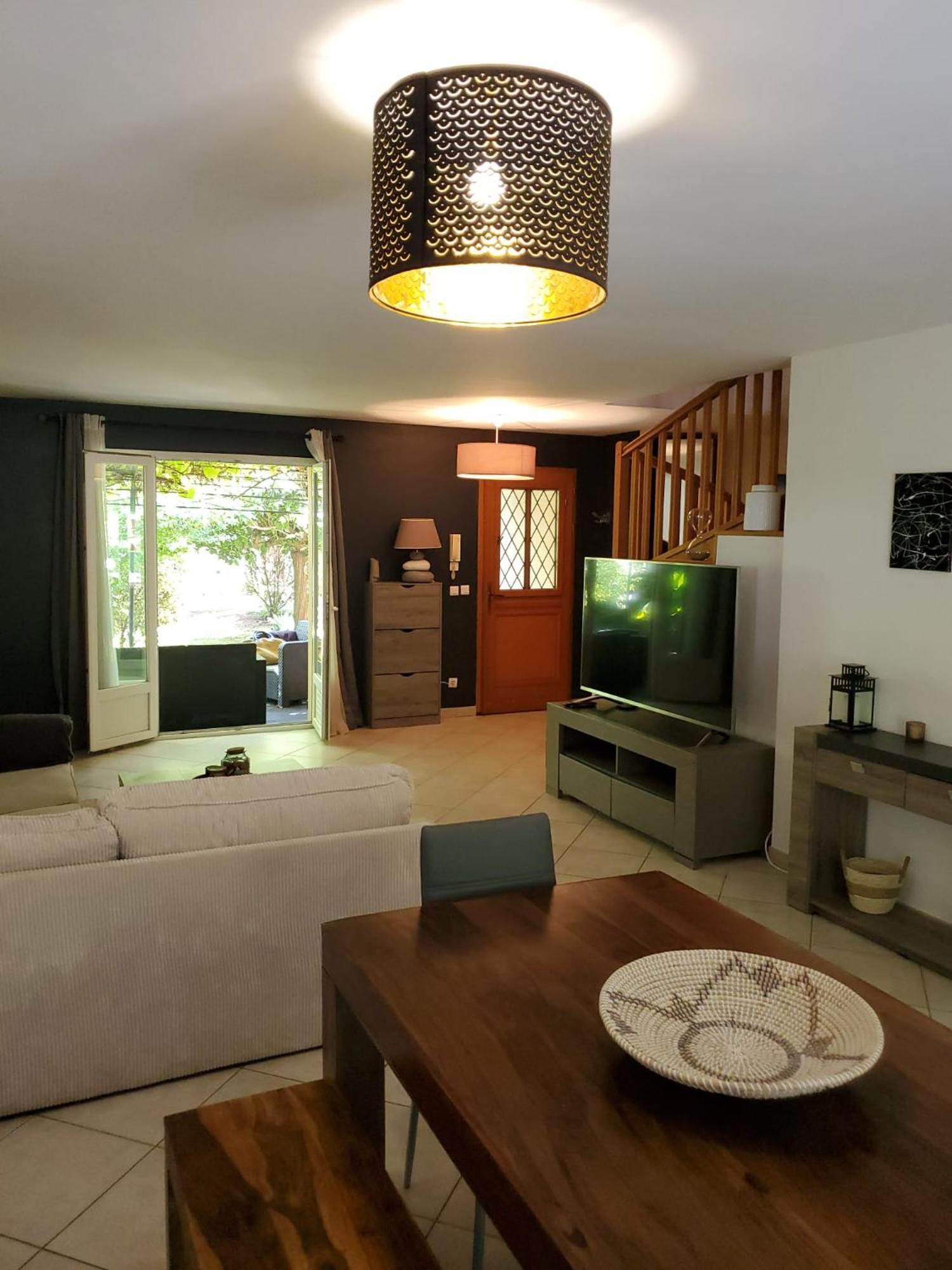 Belle Maison Sud Seine-Et-Marne Rubelles Buitenkant foto